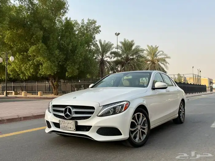 مرسيدس C300 ( بحالة الوكالة 2015 ) 9