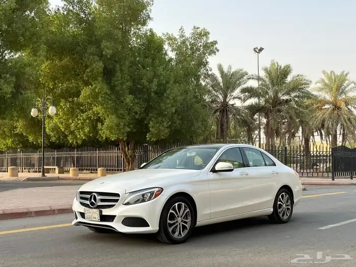 مرسيدس C300 ( بحالة الوكالة 2015 ) 3