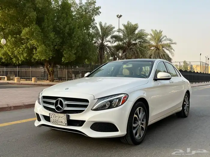 مرسيدس C300 ( بحالة الوكالة 2015 ) 4