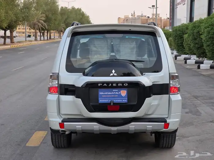 متسوبيشي باجيرو 2022 فل كامل 6