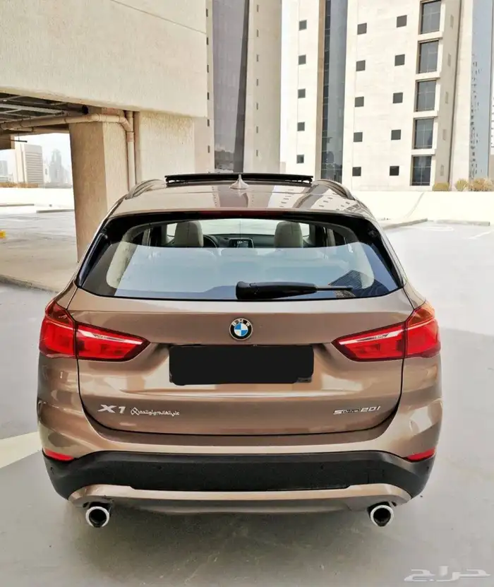 بي ام x1 2021 1