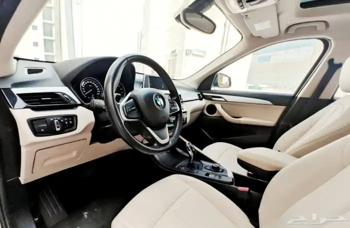 بي ام x1 2021 10