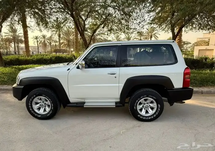 نيسان فتك 2023 قير عادي 1