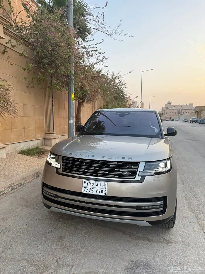 للبيع رنج روفر 6 سلندر موديل 2023 وارد امريكا 11