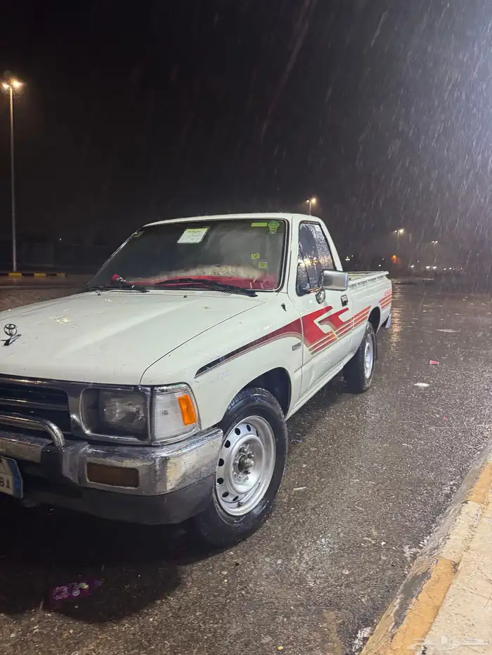 هايلكس غماره موديل 97 مكيف طاره عادي وكاله وشرط 14