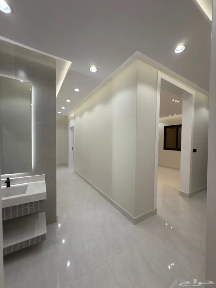 للبيع شقق سكنيه فاخرة بمدينه ابها حى الزهور طريق المحاله 18