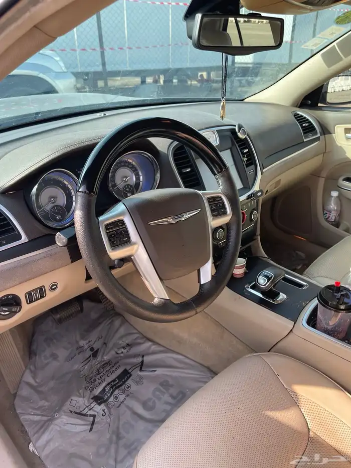 كرايزلر فل كامل V6 2014. للبدل المناسب 6