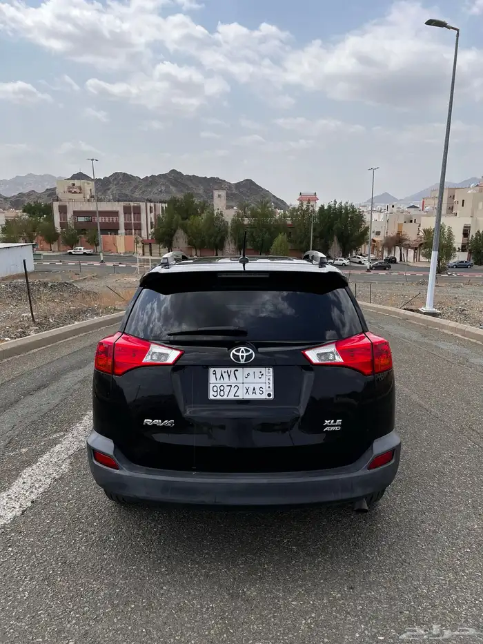 للبيع تويوتا راف فور 5