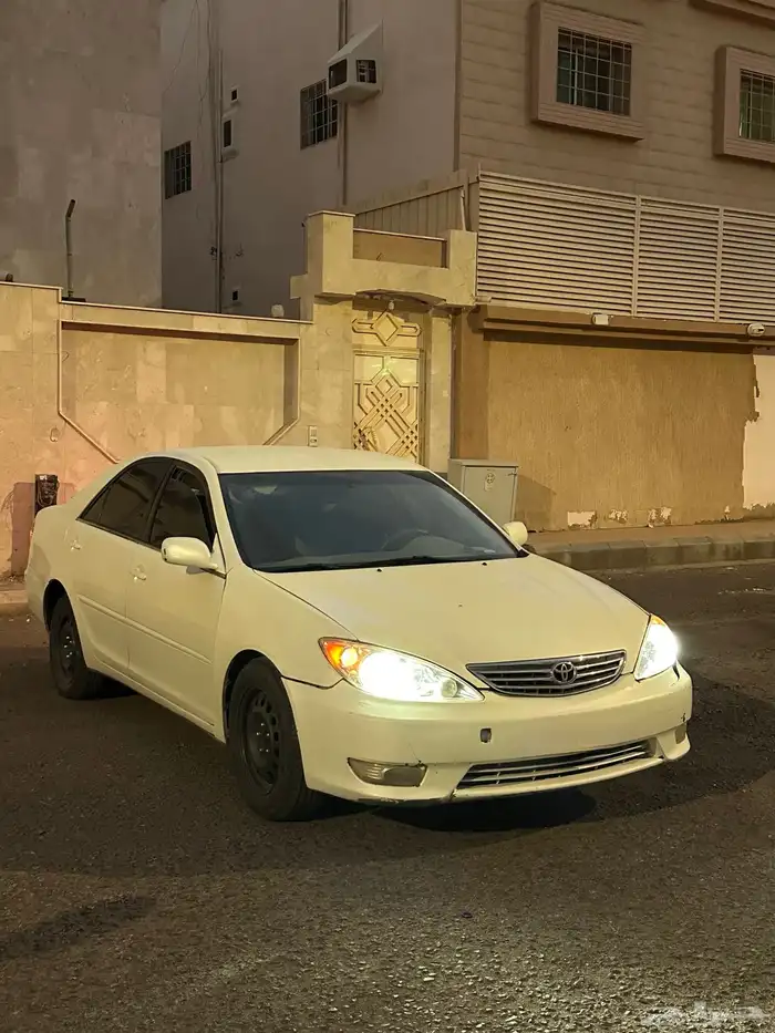 كامري2006 اللون ابيض  توماتيك   وارد أمريكا 0