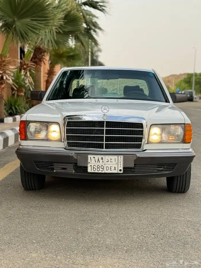مرسيد بنز S280 كلاسك مخزن قمة في النظافة قير عادي 1985 9