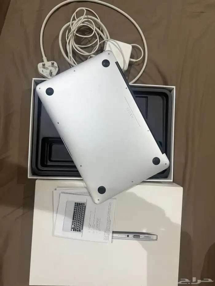 ماك بوك اير 1