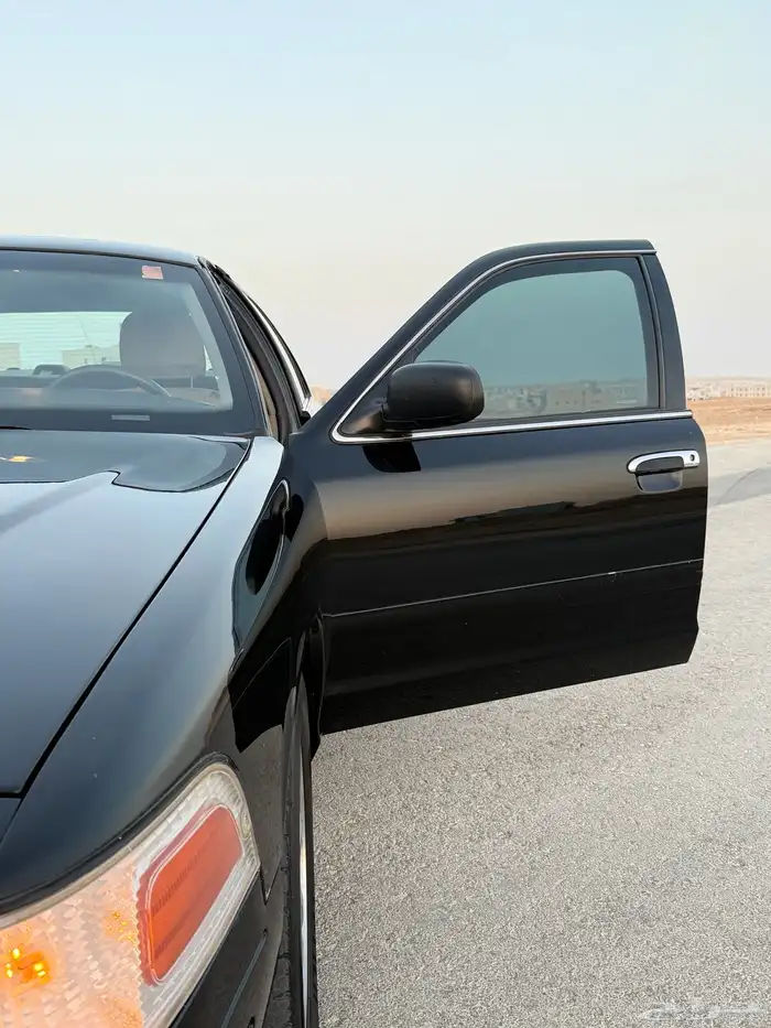 فورد فكتوريا 2007 34