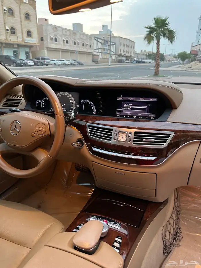 مرسيدس جفالي s300 2012 لاررج بحالة الوكالة 46