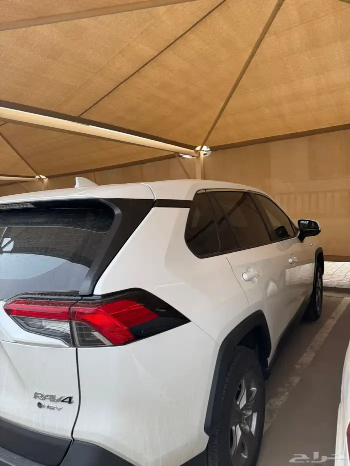 راف فور هايبرد 2025 5