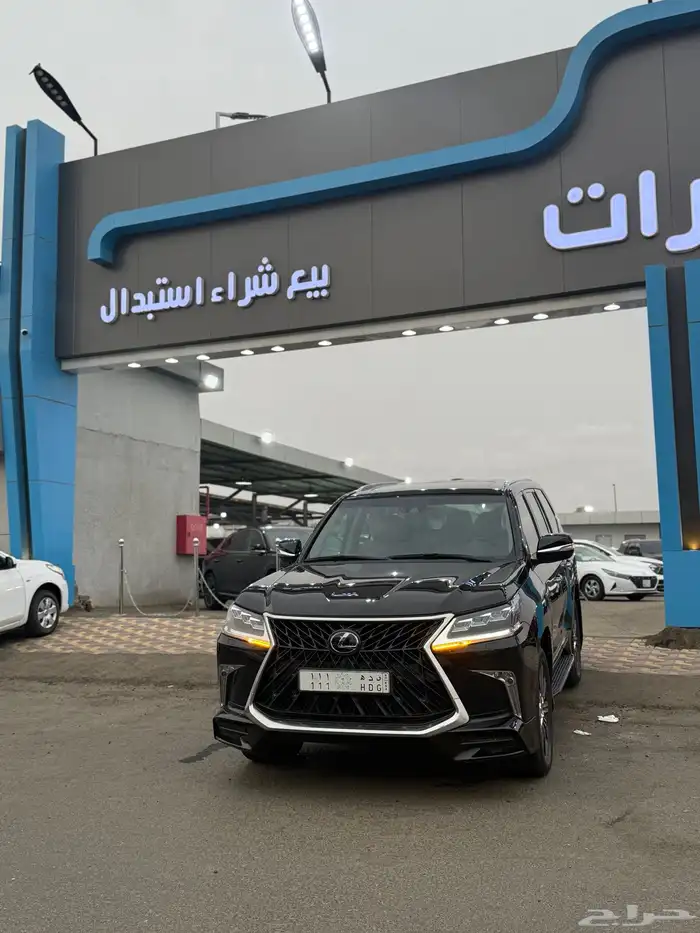 لكزس LX570 موديل 2020 3