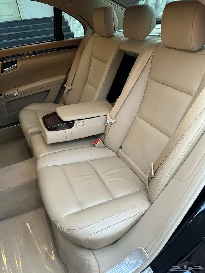 مرسيدس جفالي s300 2012 لاررج بحالة الوكالة 36