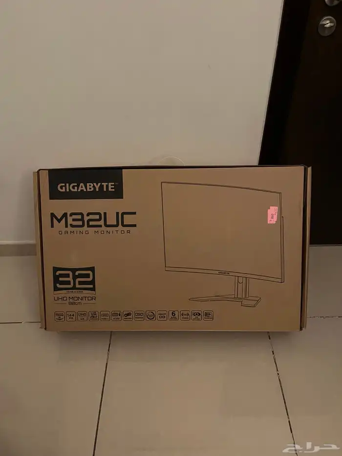 Gigabyte M32CU 4K Gaming Monitor للبيع شاشة 4