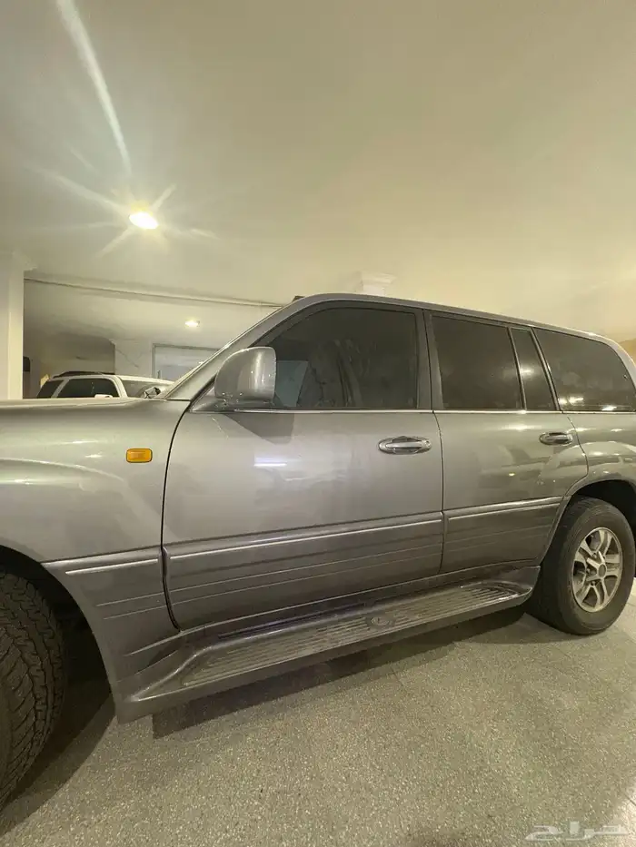 لكزس LX470 موديل 2001 9