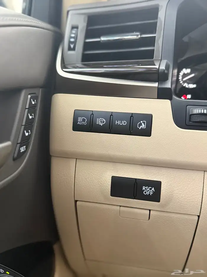 لكزس LX570 موديل 2020 20