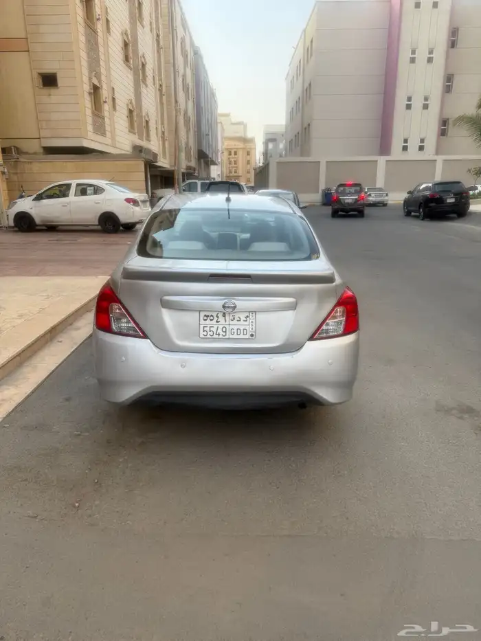 نيسان صني نظيف 2018 للبيع 2