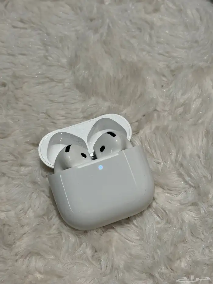 للبيع AirPods 4 جديدة جد ا   كفر حماية 1