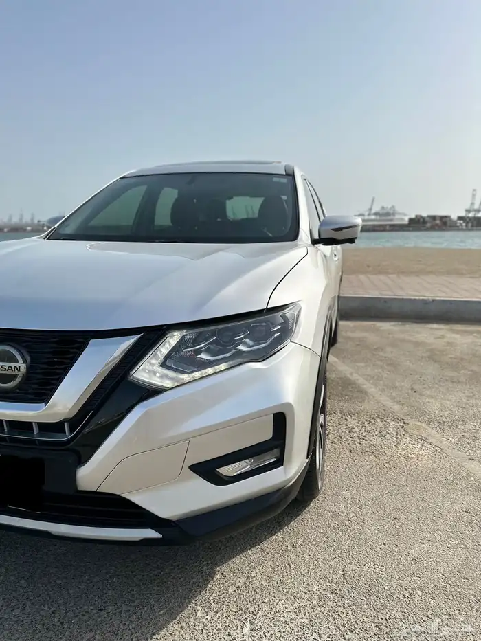 نيسان اكس تريل 2021 اعلى فئة بودي وكالة 3