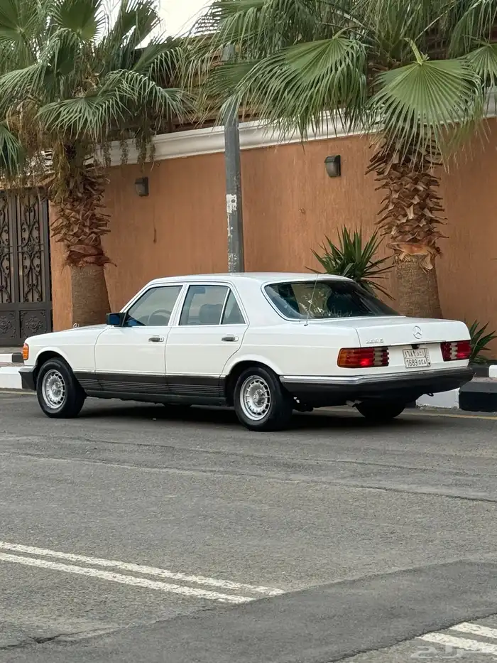 مرسيد بنز S280 كلاسك مخزن قمة في النظافة قير عادي 1985 10
