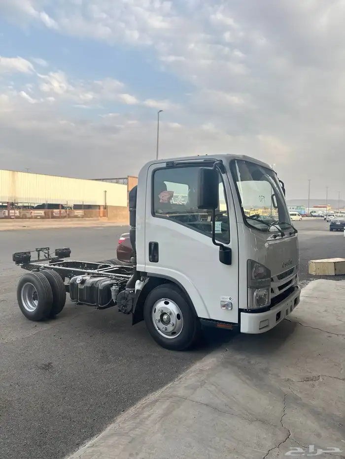 ايسوزو اسندر 4 طن موديل 2025 6