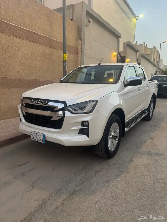 ايسوزو دماكس 2022 0