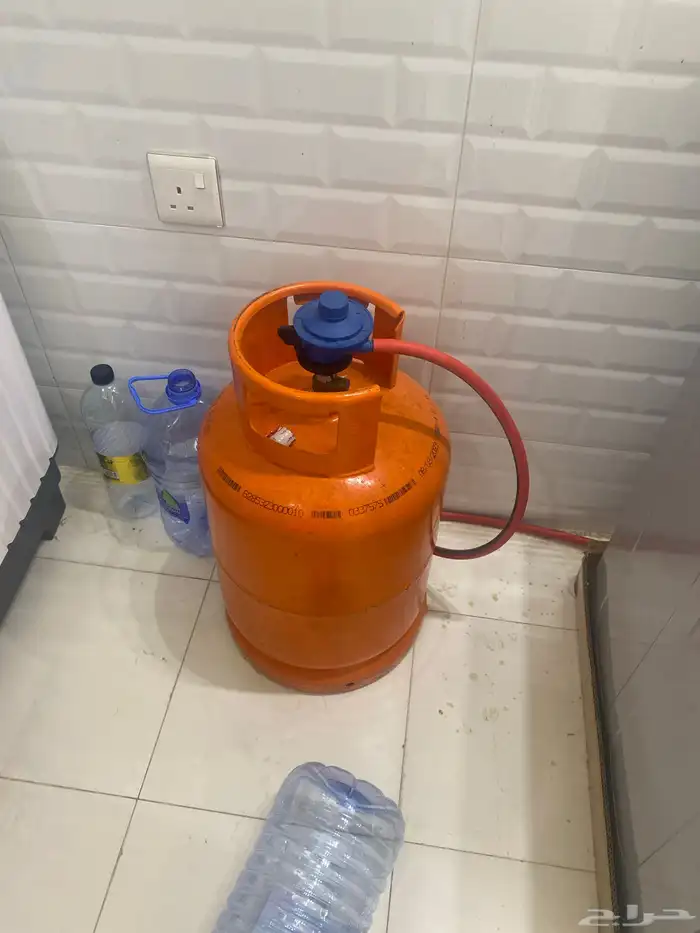 اسطوانه نظيفه للبيع نص عمر أو اكثر 1