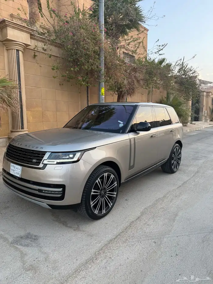 للبيع رنج روفر 6 سلندر موديل 2023 وارد امريكا 10