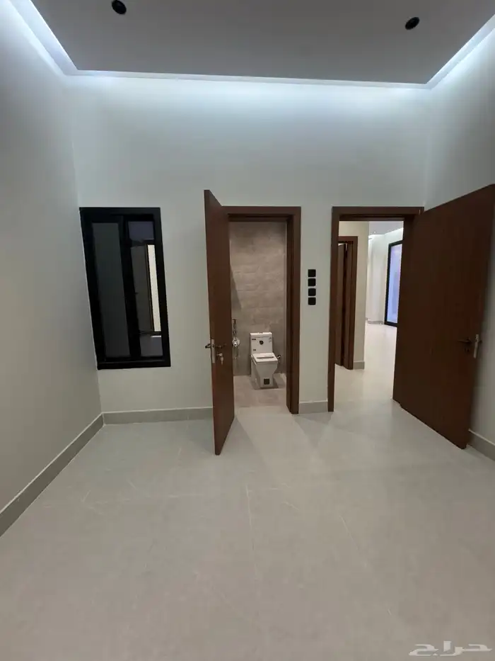 دور ارضي بمدخل سياره للبيع 7