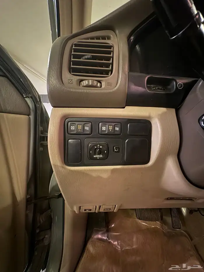 لكزس LX470 موديل 2001 19