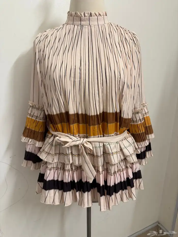 ملابس ماركات منوعه 40