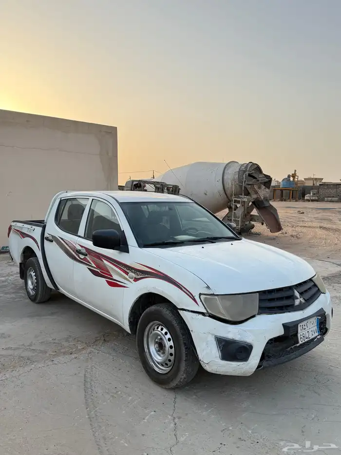 ميتسوبيشي غمارتين L200 قير عادي ( بنزين ) 2015 2