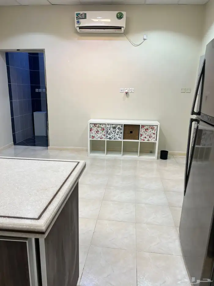 عماره فلا للايجار او للبيع وشقق الباحه حي جفن العقيق 36