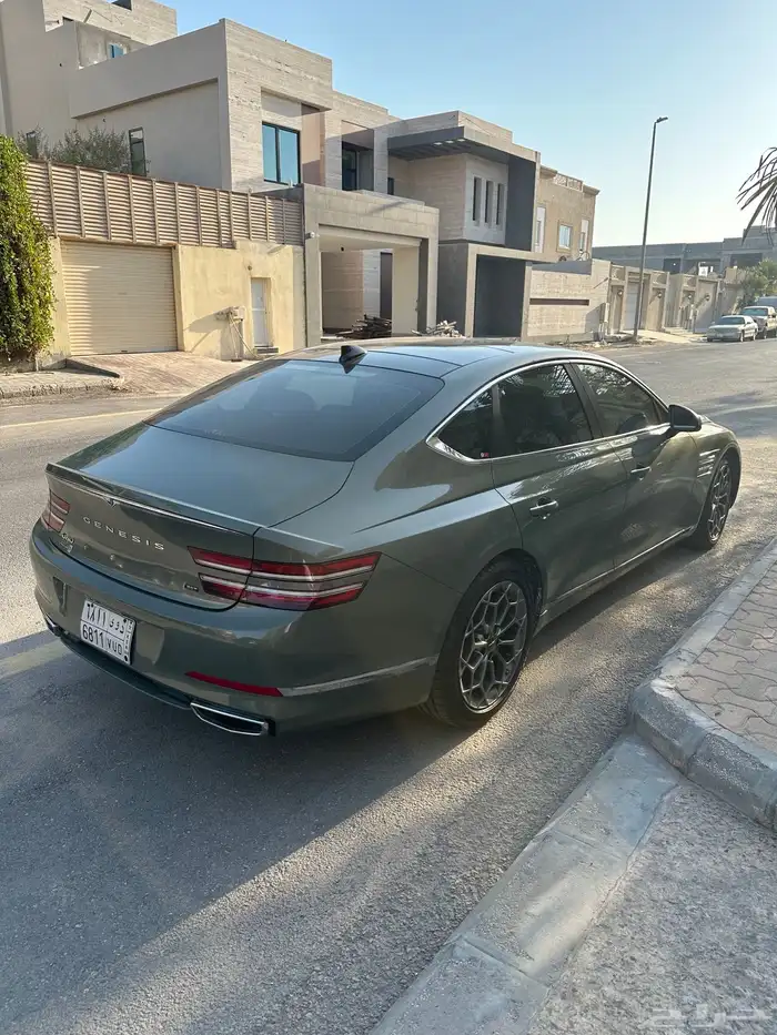 جنسس جي 80 2021 6 سلندر توين تيربو 5