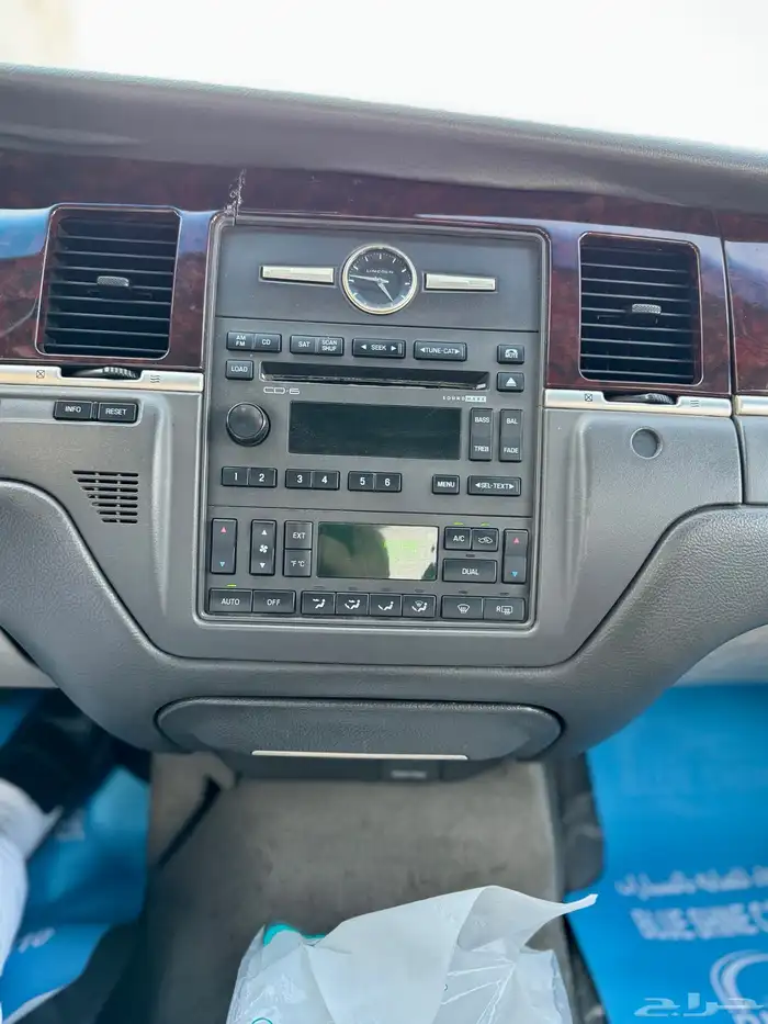 للبيع لنكولن - تاون كار 2008 Signature Limited 10