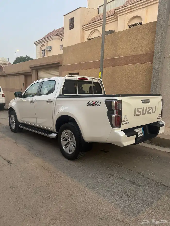 ايسوزو دماكس 2022 5