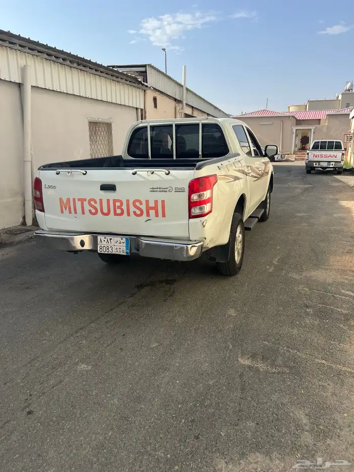 ميستوبيشي L200 13