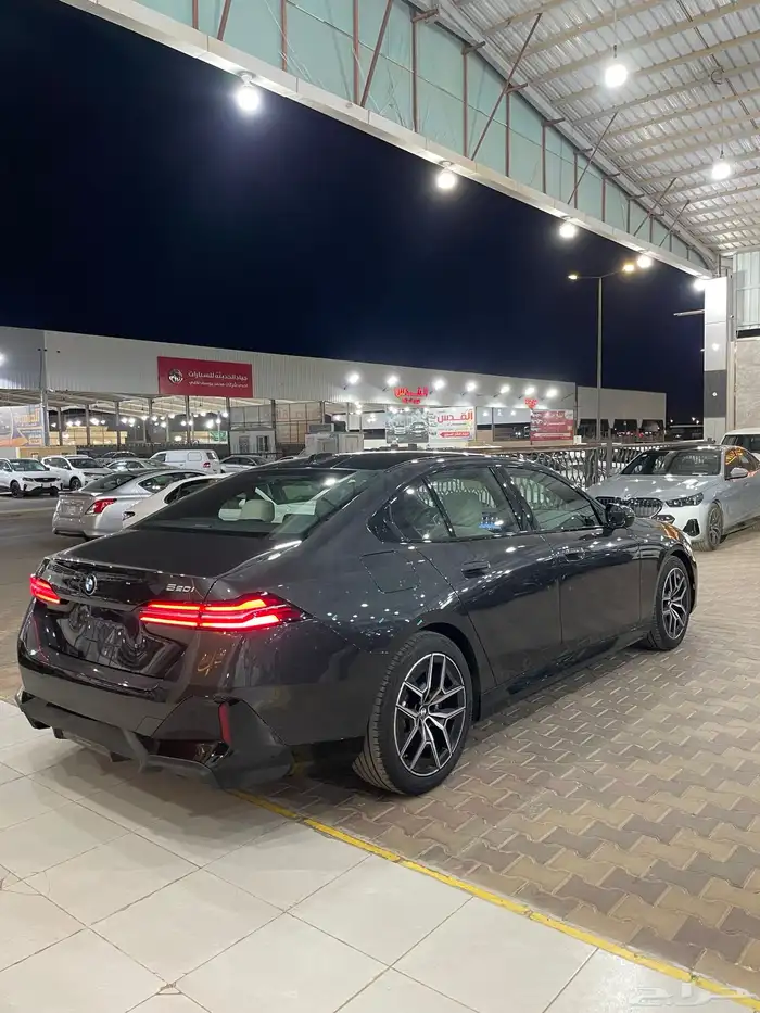 بي ام دبليو 520 موديل 2024 فل كامل Kit M 9