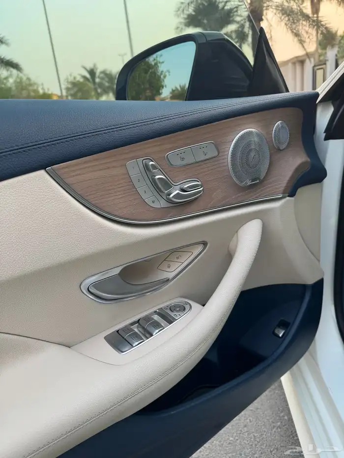 للبيع مرسيدس E300 Coupe2020 5