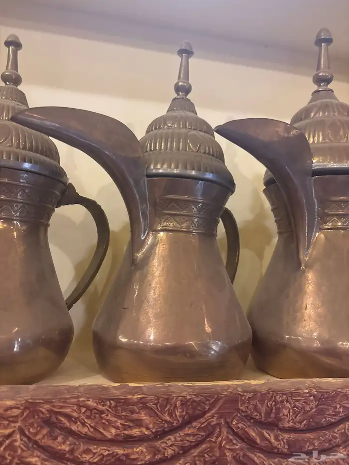 اطقم دلال قديمه للبيع 1