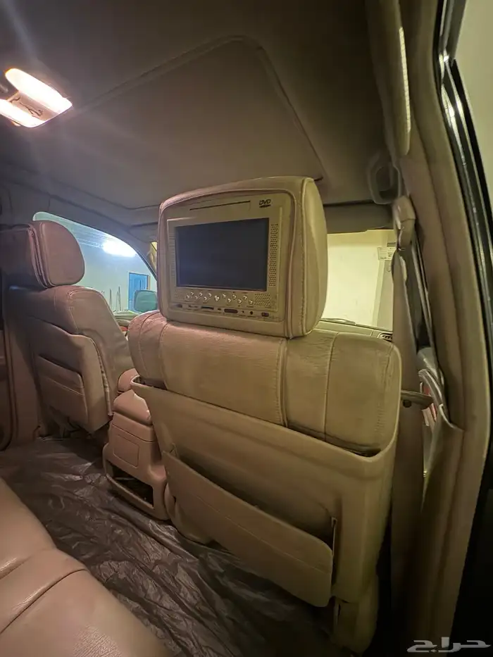 لكزس LX470 موديل 2001 33