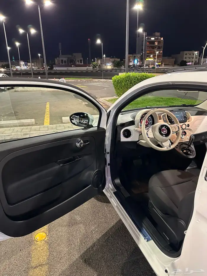 للبيع فيات 500 2023 10