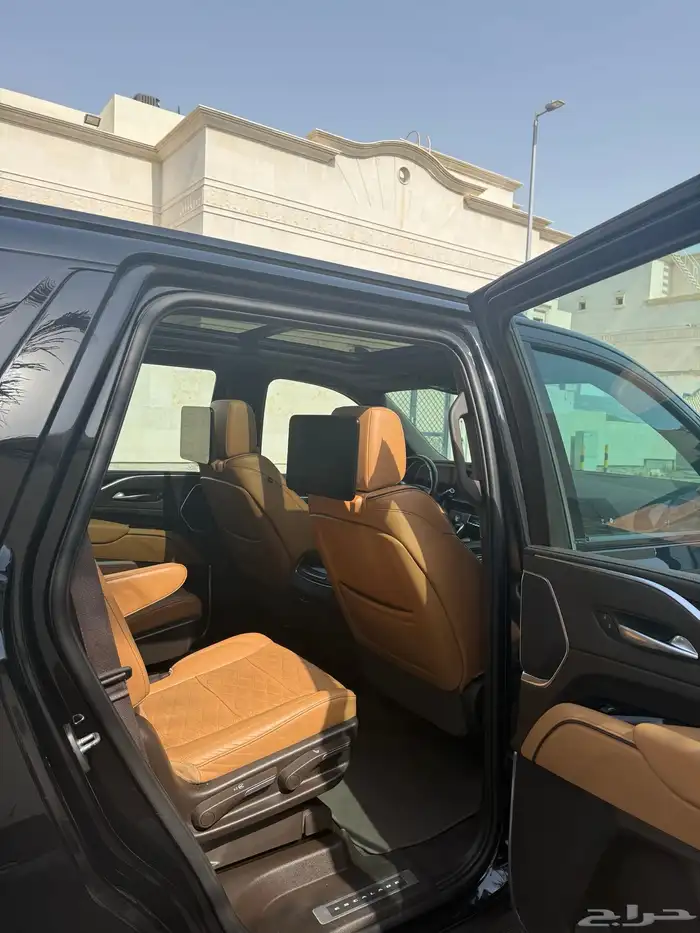 كاديلاك اسكاليد 2023 10