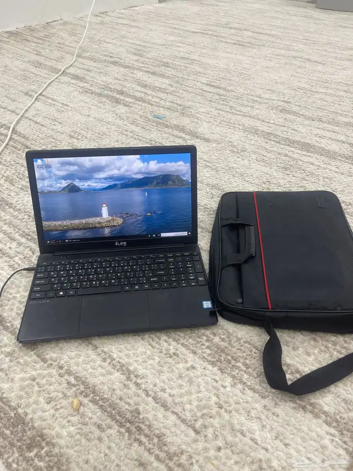 لبتوب مستعمل للبيع وحدي فيه 350 0