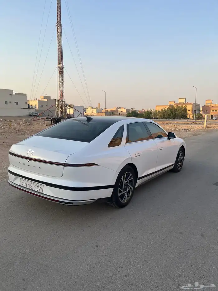 أزيرا كلاسيك 2024 مستعمل نظيف للبيع 2