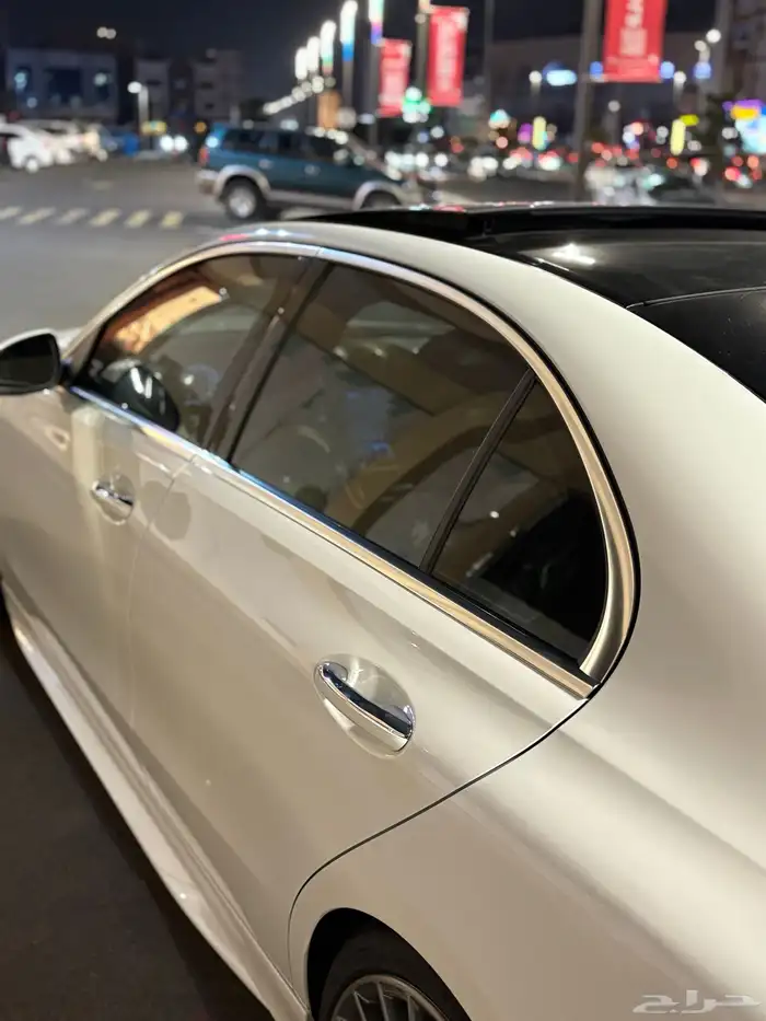مرسيدس C300 موديل 2022 نايت بكج 4