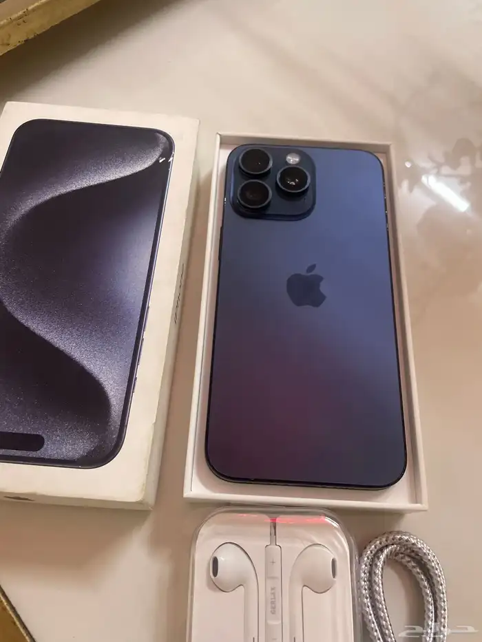 ايفون 15 برو ماكس 0